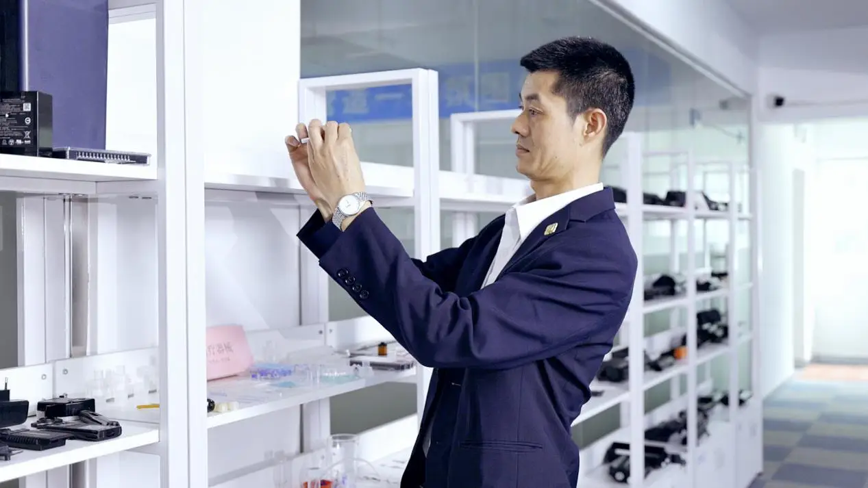臺州汽車零部件升級必看：超聲波焊接機(jī)的三大核心優(yōu)勢解析